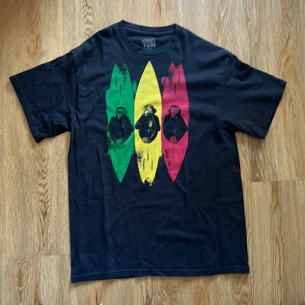 Hear no evil see no evil speak no evil tee L monkeys